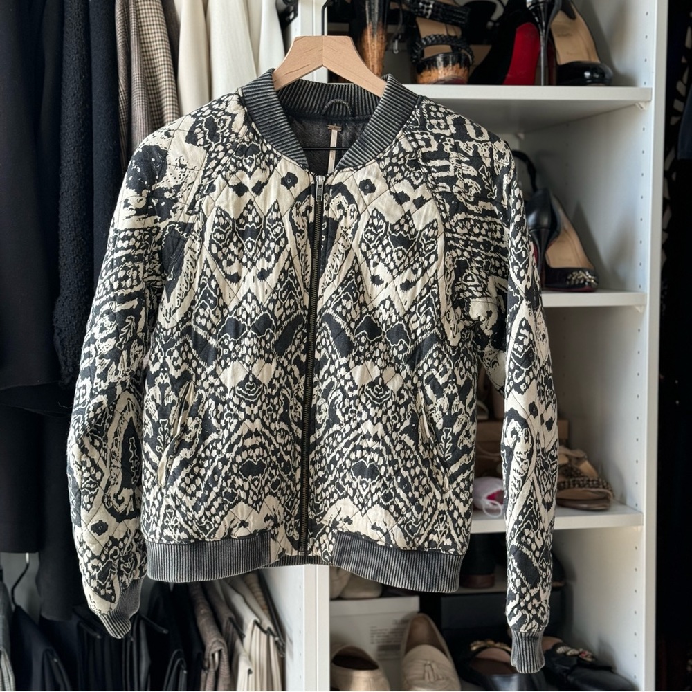 Free People - Quilted Patterned Bomber - Size XS - GREAT FOR SPRING!